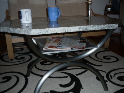 Wozi Tisch mit Granitplatte.JPG