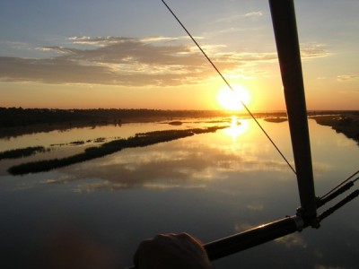 Sundowner ueber Kavango.jpg