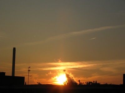 Und wieder brennt der Himmel.jpg