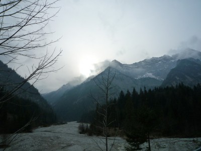 Blick auf Berge.JPG
