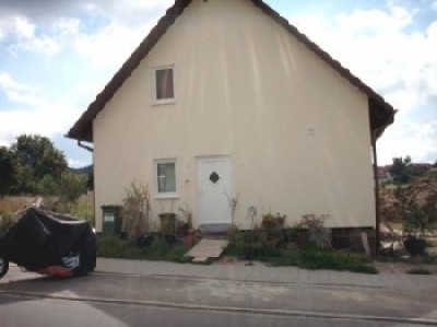 Außenansicht N vorne Straße.jpg