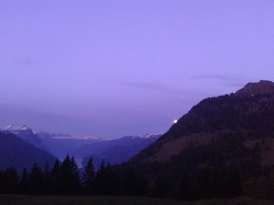 Vollmond Hirzli 21.5.16.jpg