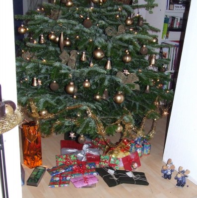 x-mas-tree 2.jpg