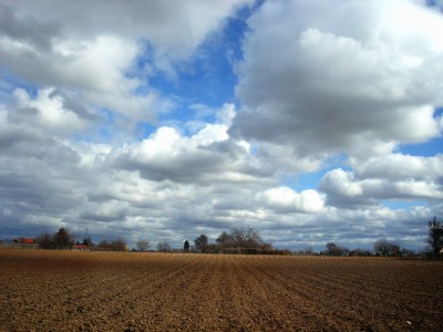 12.03.2008 tiefe wolken.jpg