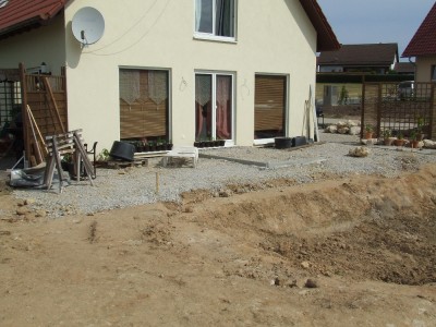 B 4-Terrasse-Teichbau-1.JPG